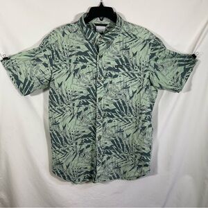 Columbia Men's Rapid Rivers Printed Short Sleeve Green Palms Size Medium.